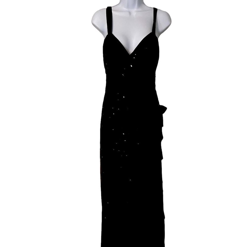 Betsy & Adam By Linda Bernell Ladies Formal Dress Size 6 Black With Sequence